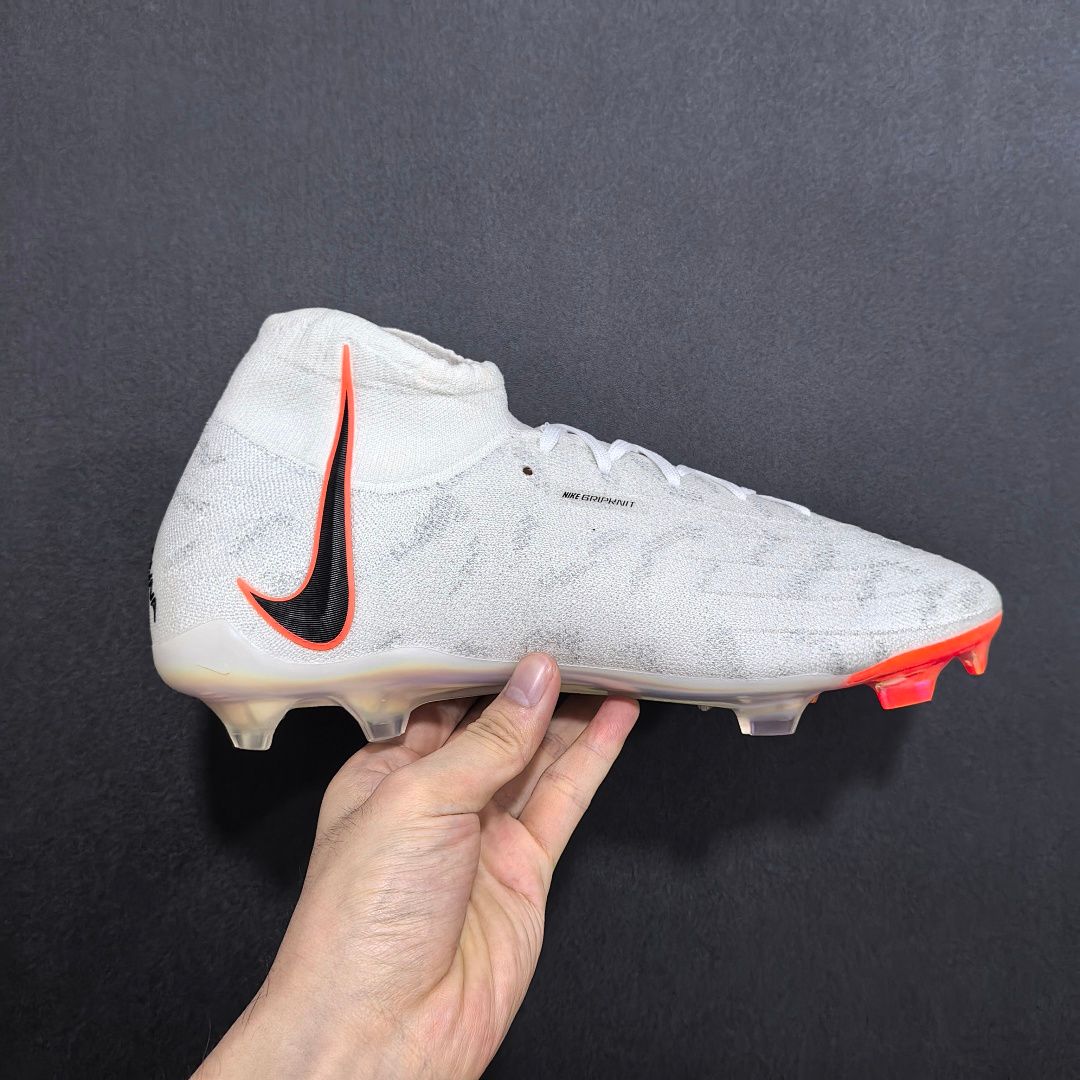 Nike Lunar V2 FG
