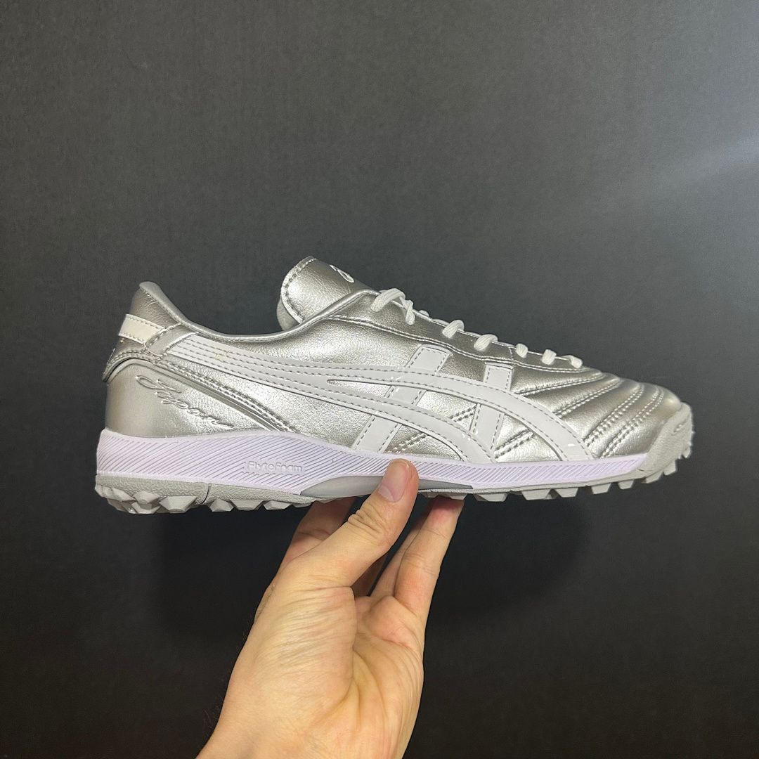 Asics Football Boot V1 TF