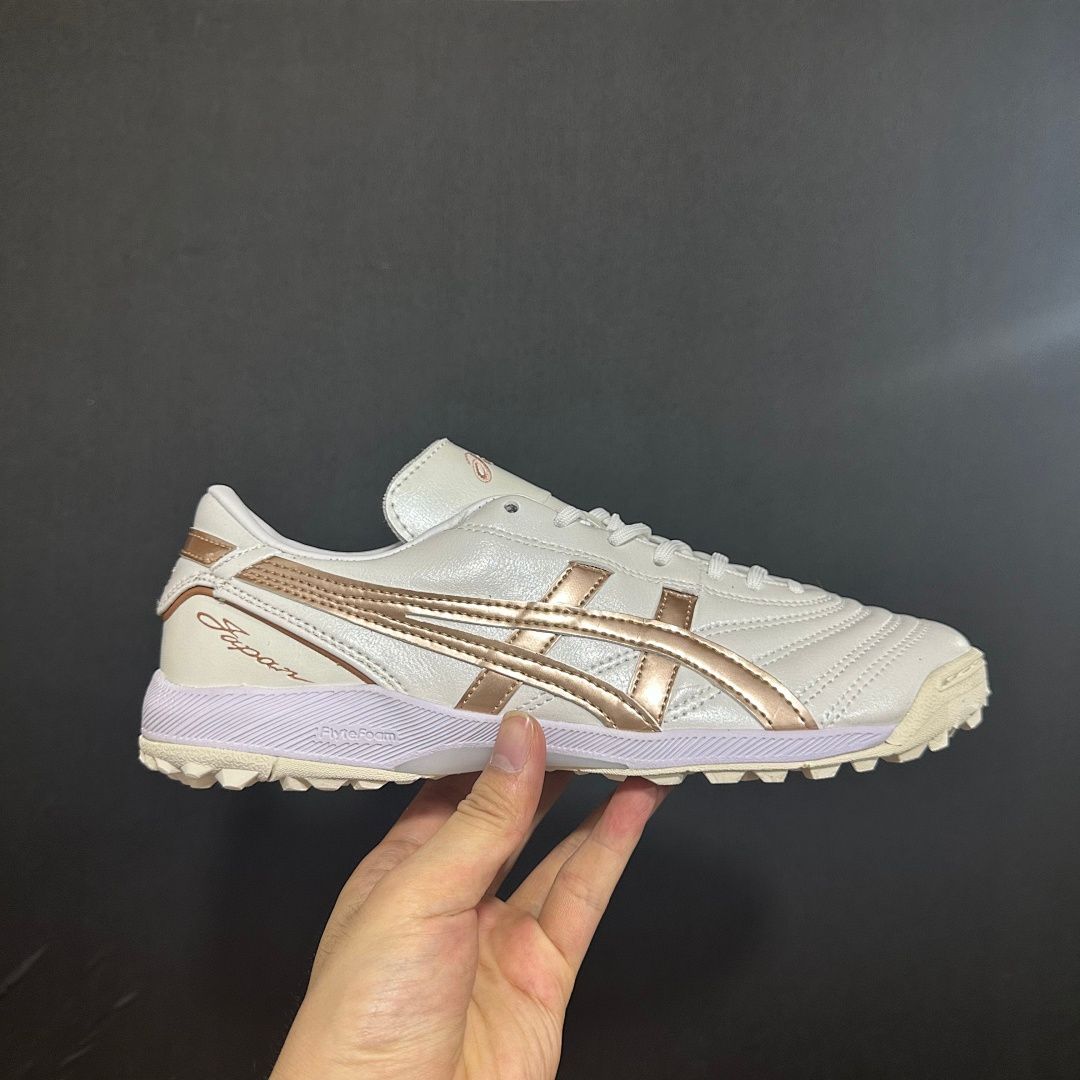 Asics Football Boot V12 TF