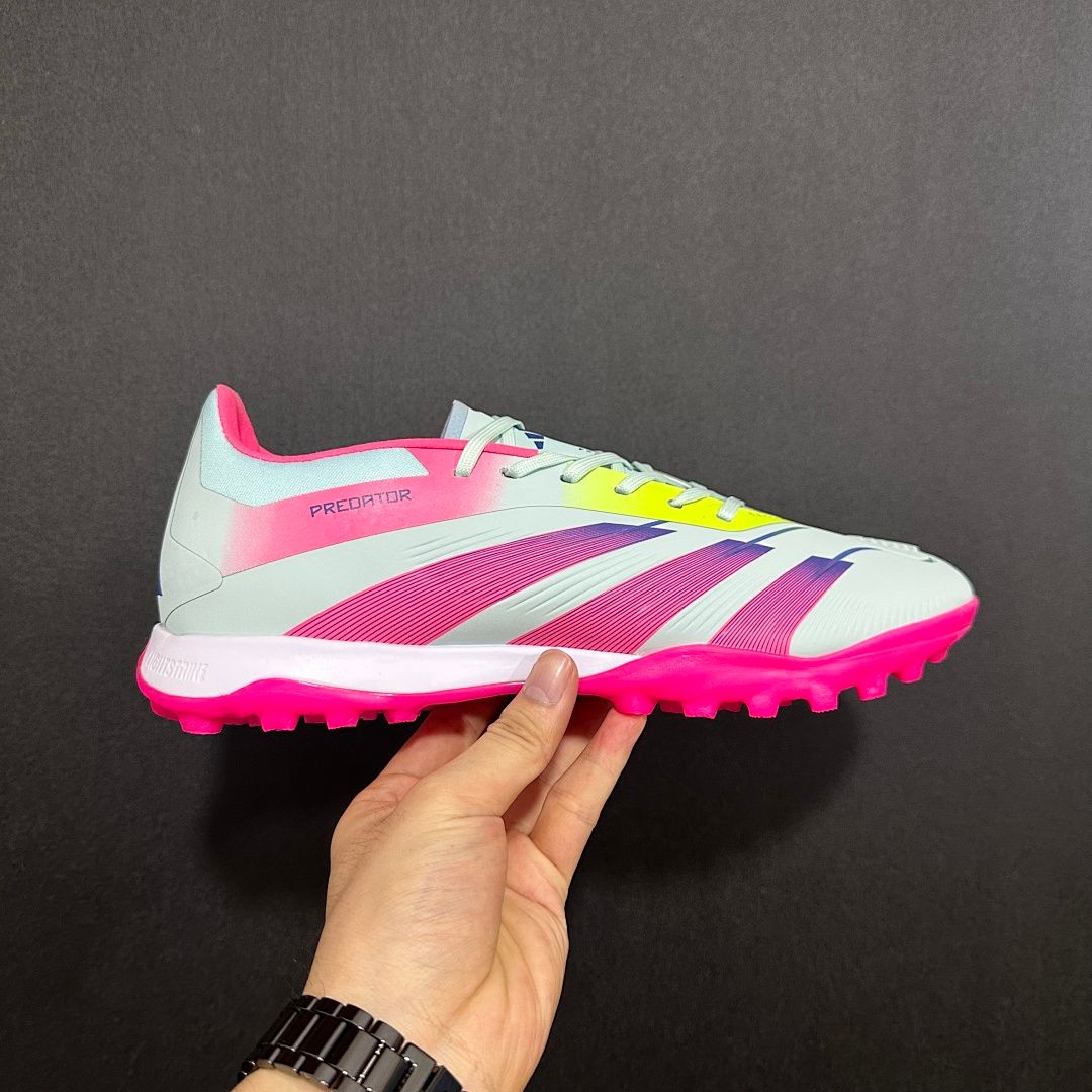 Adidas Predator 24 V8 TF