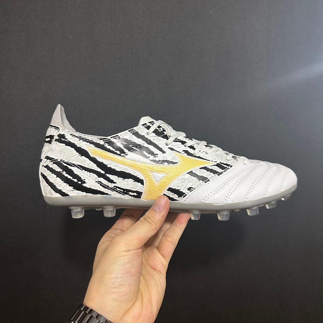 Mizuno Football Boot V1 AG