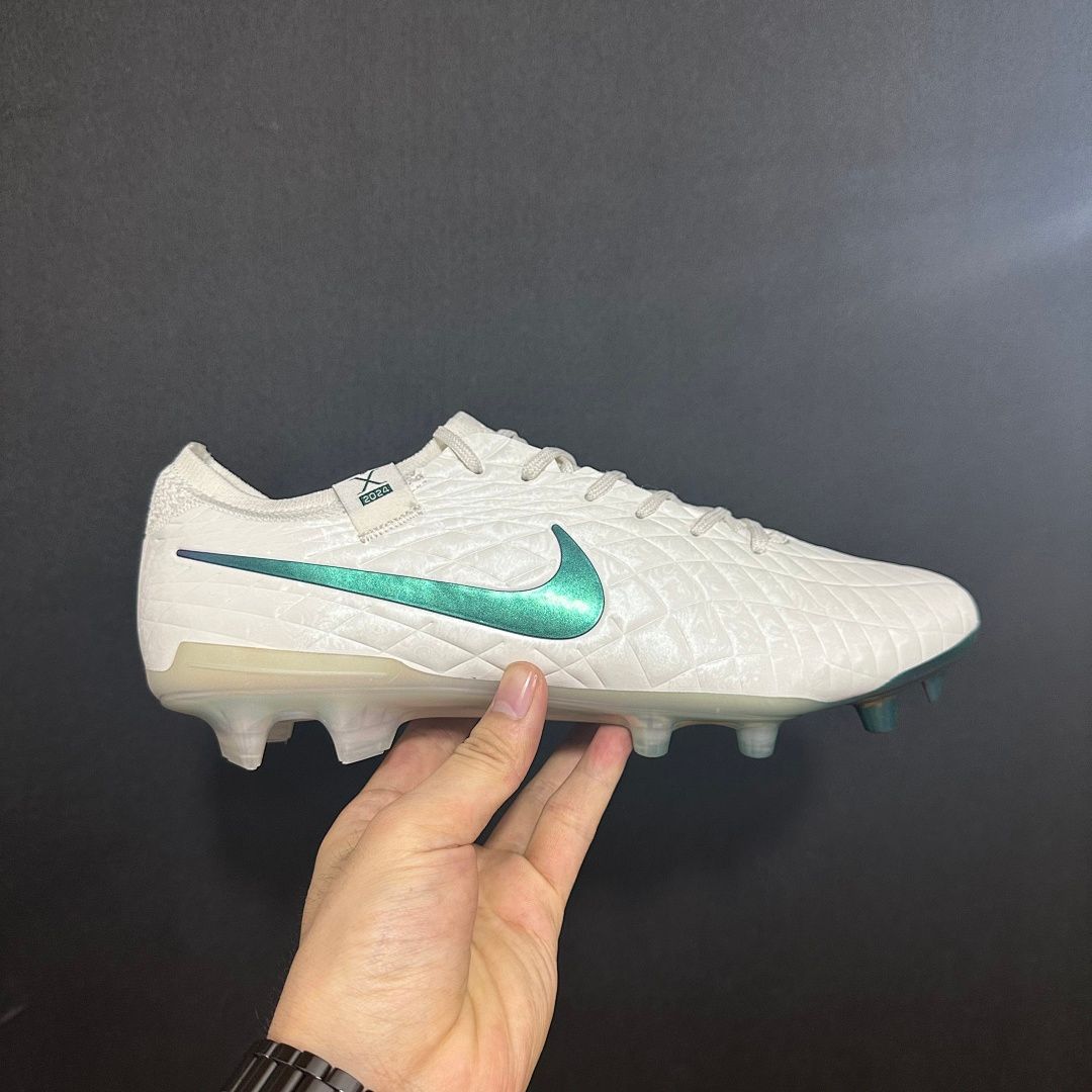 Nike Tiempo 30th V3 FG