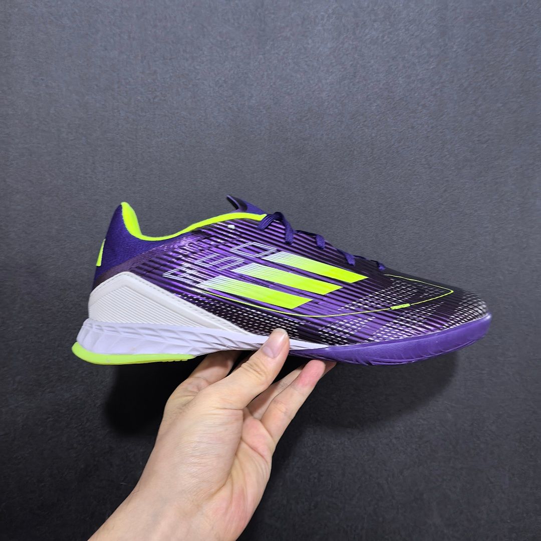 Adidas F50 V6 IC