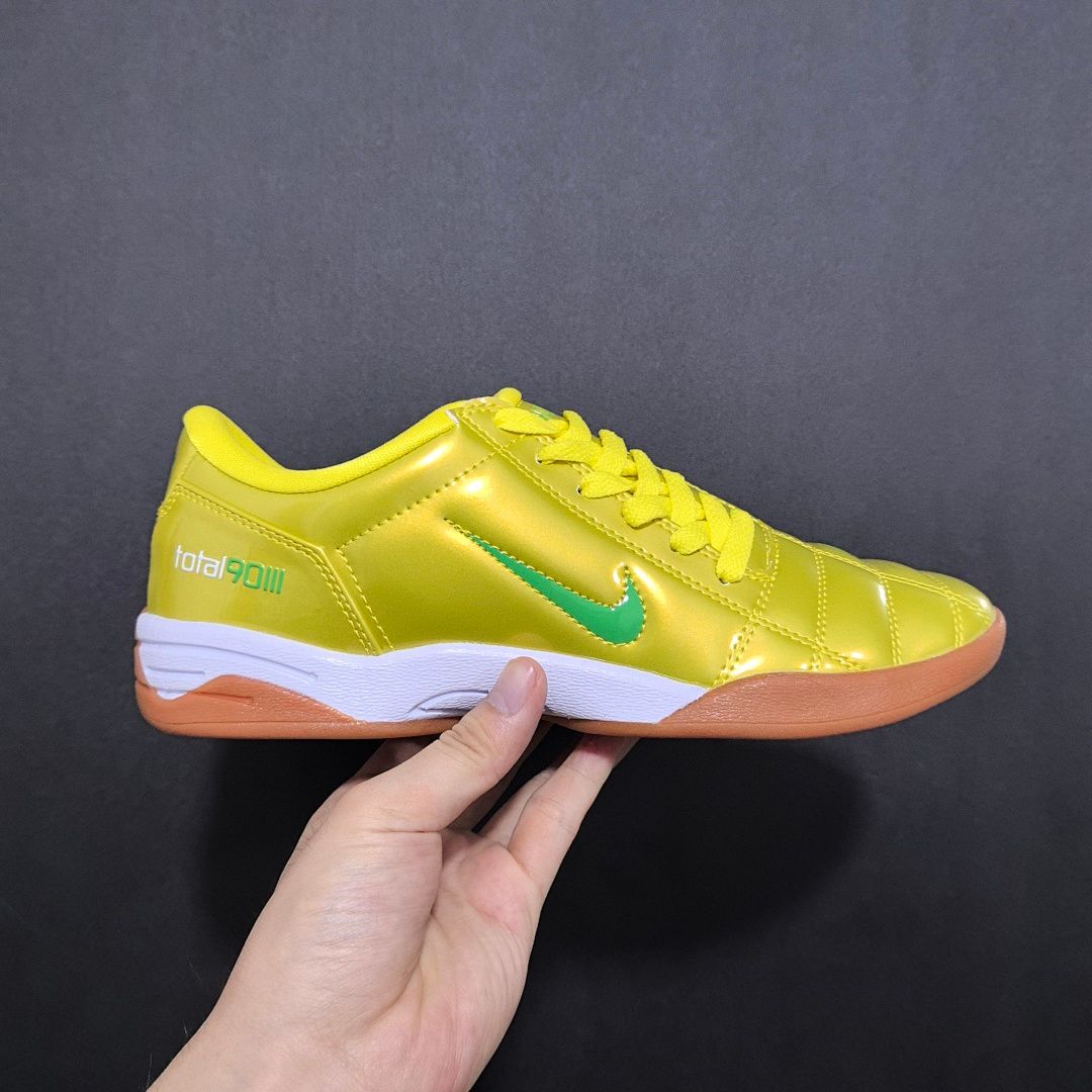 Nike T90 V2 IC