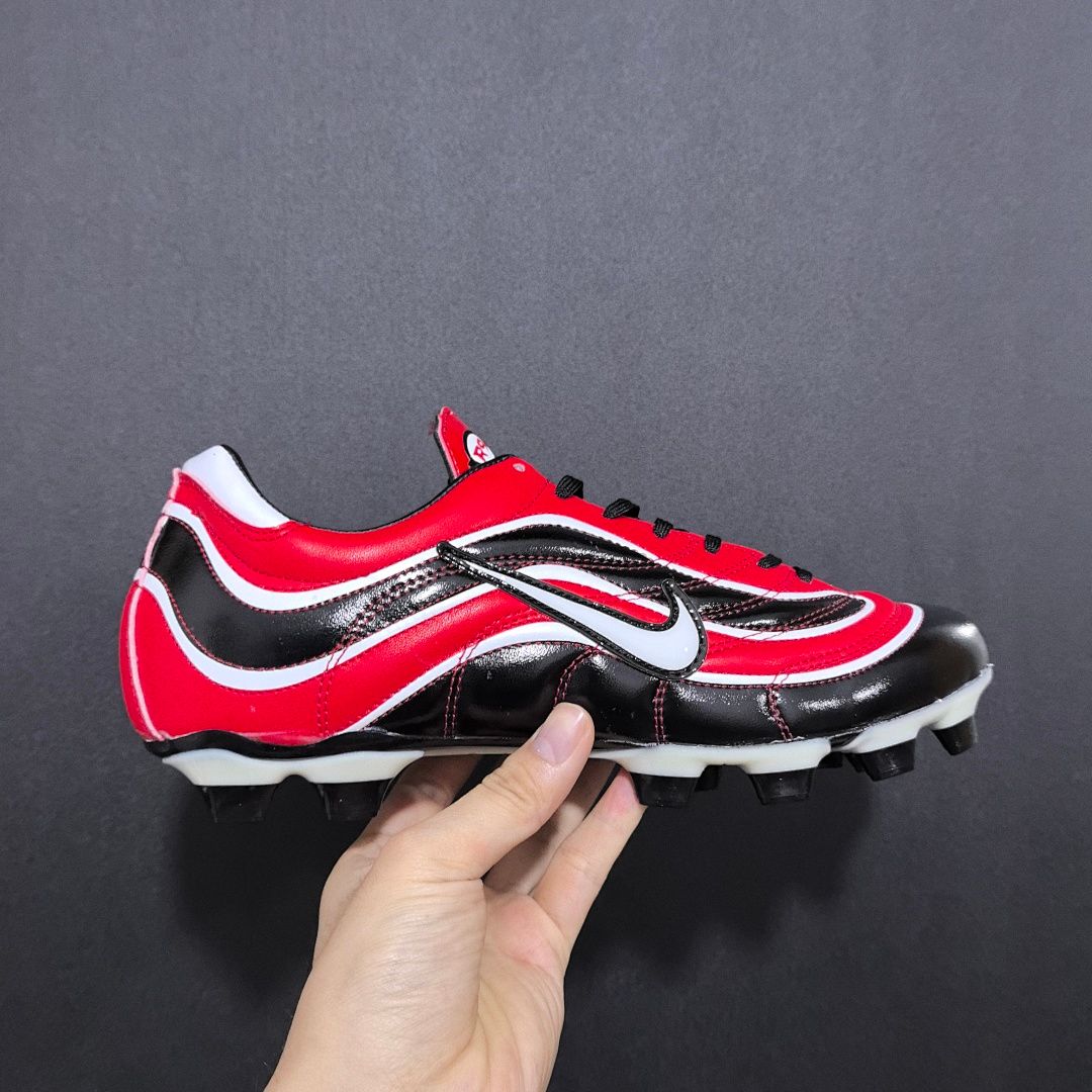 R9 Football Boot V6 FG