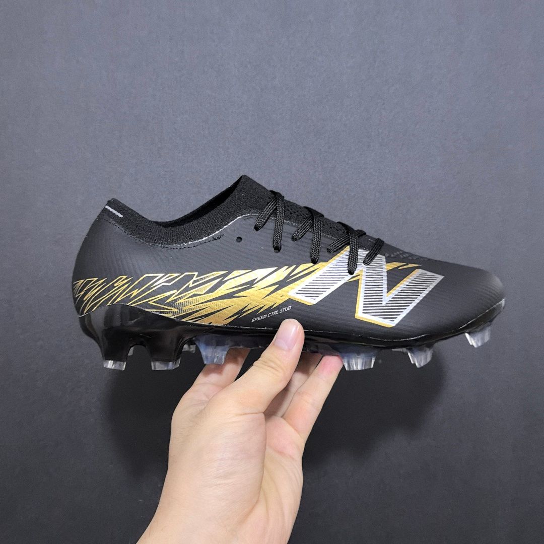 New Balance Football Boot V5 FG