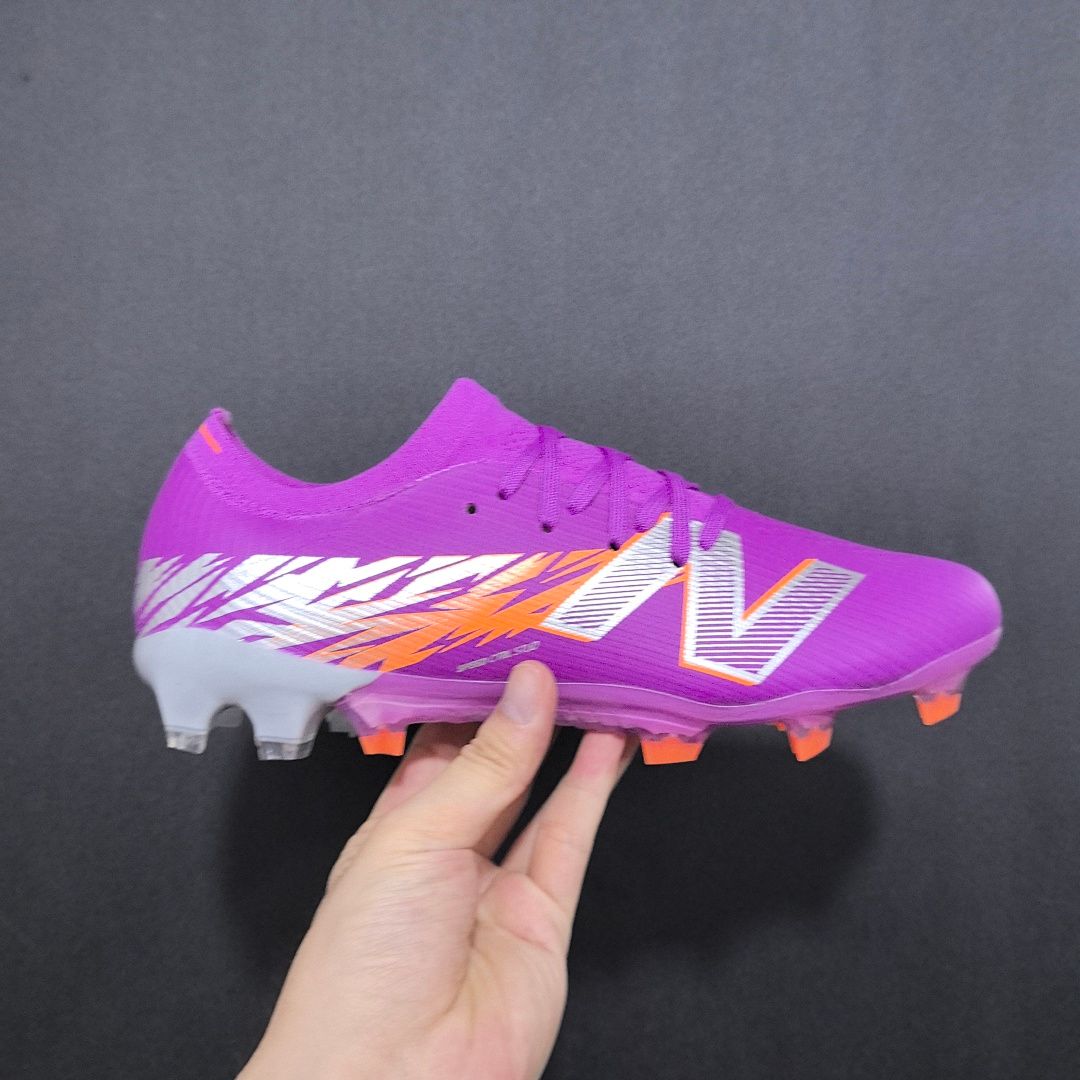 New Balance Football Boot V7 FG