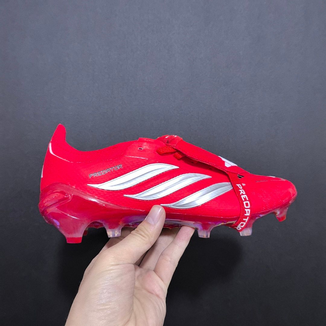 Adidas Predator 26 V8 FG