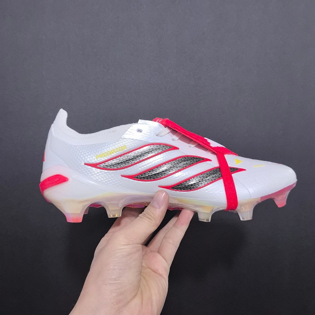 Adidas Predator 26 V9 FG