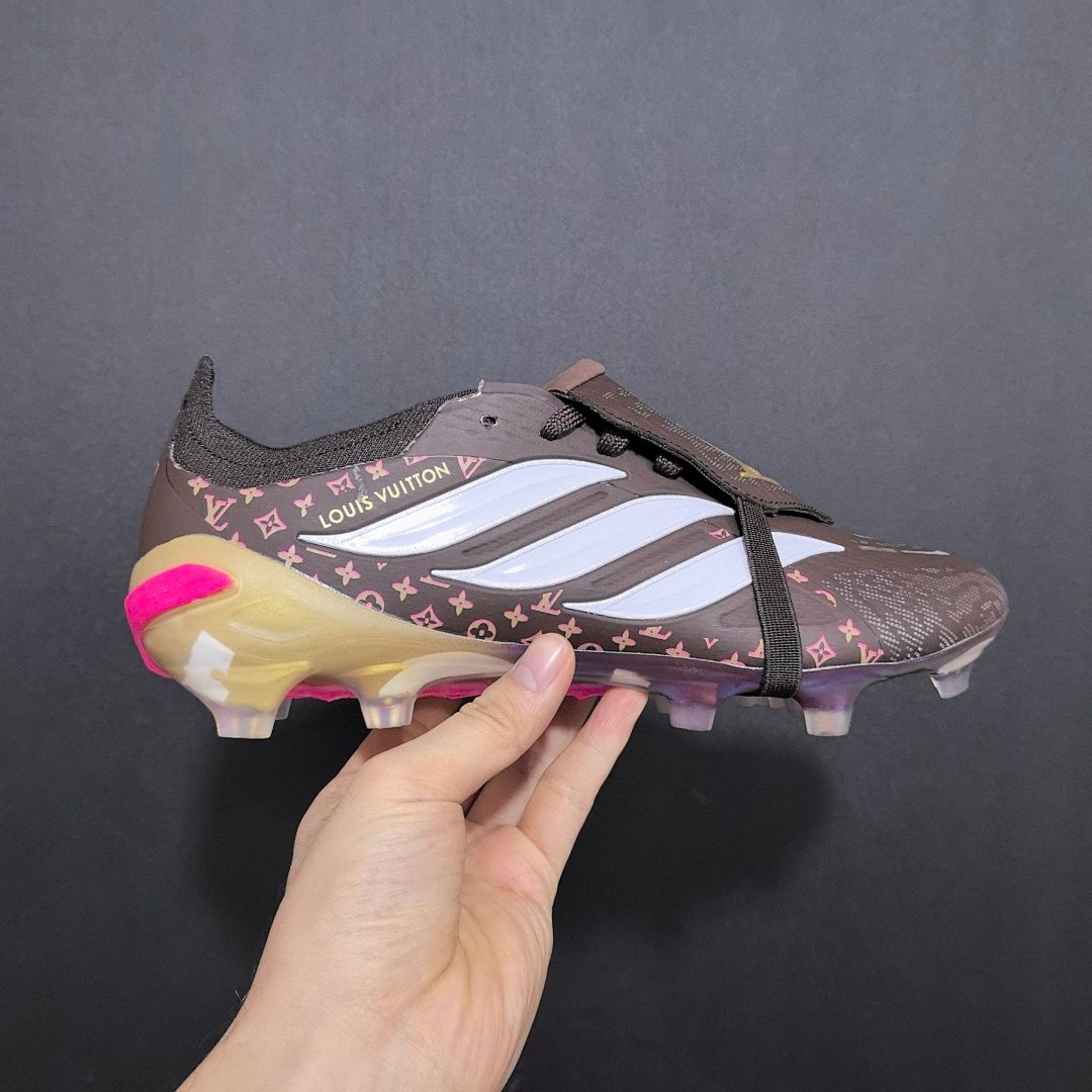 Adidas Predator 26 V14 FG