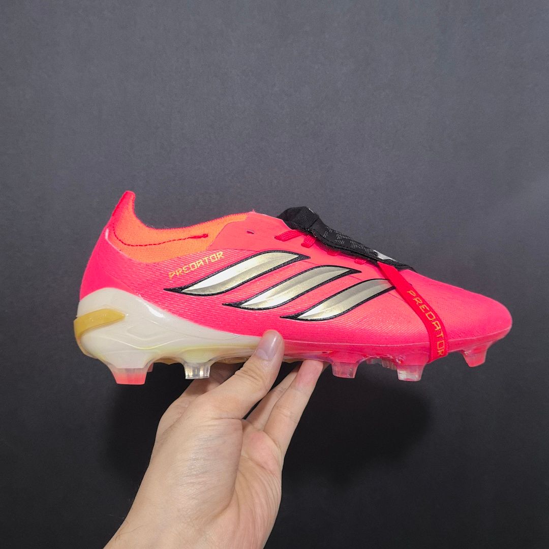 Adidas Predator 26 V16 FG