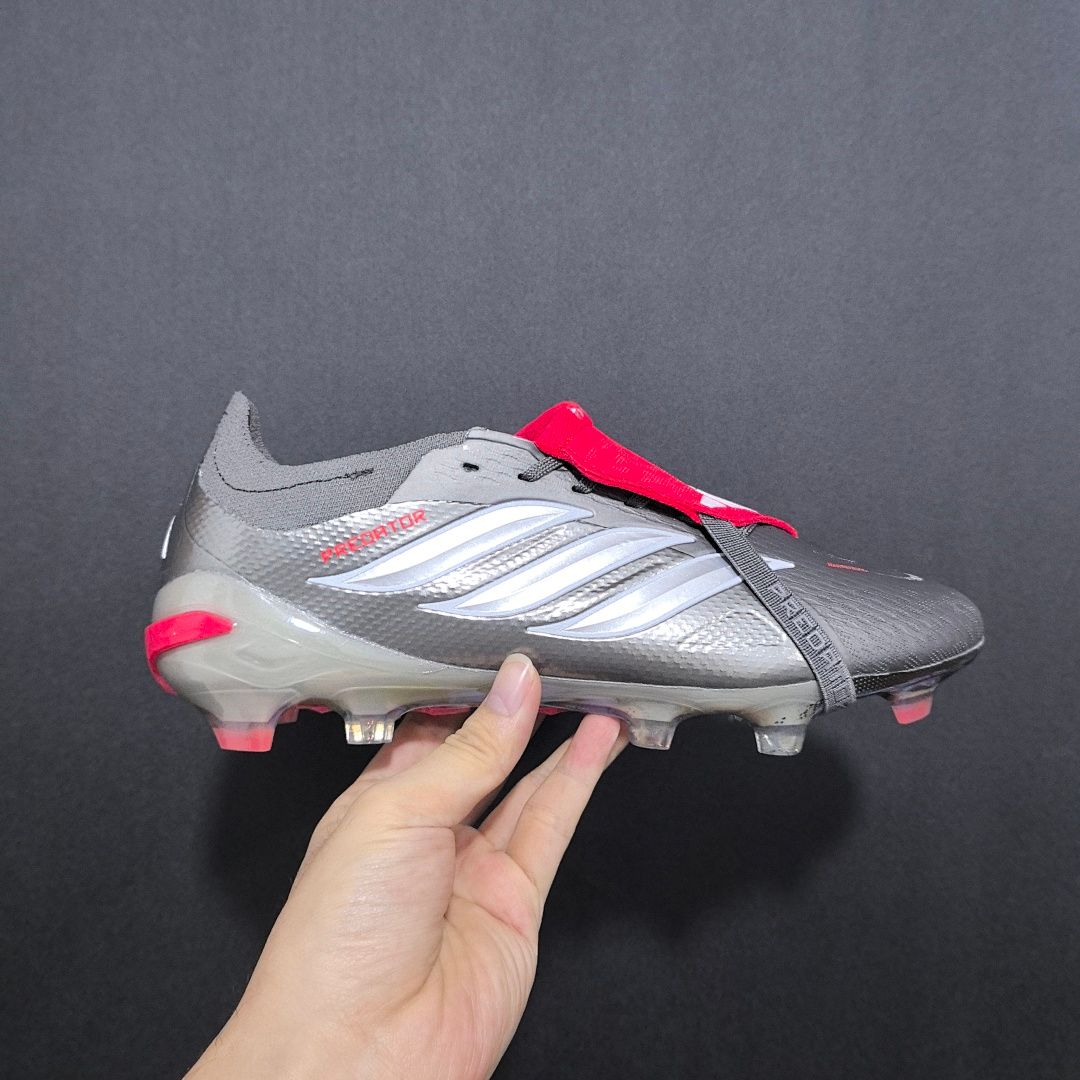 Adidas Predator 26 V24 FG