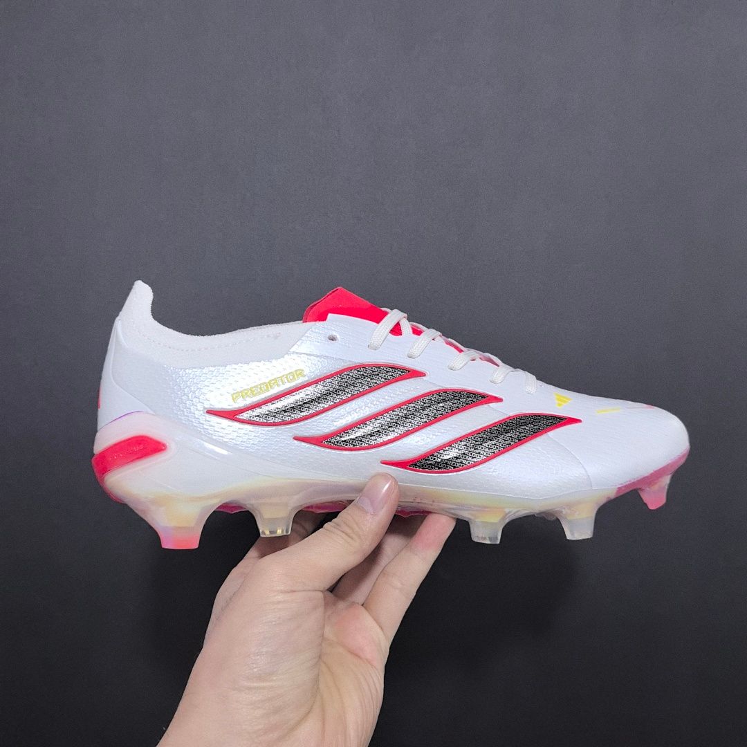 Adidas Predator 26 V6 FG