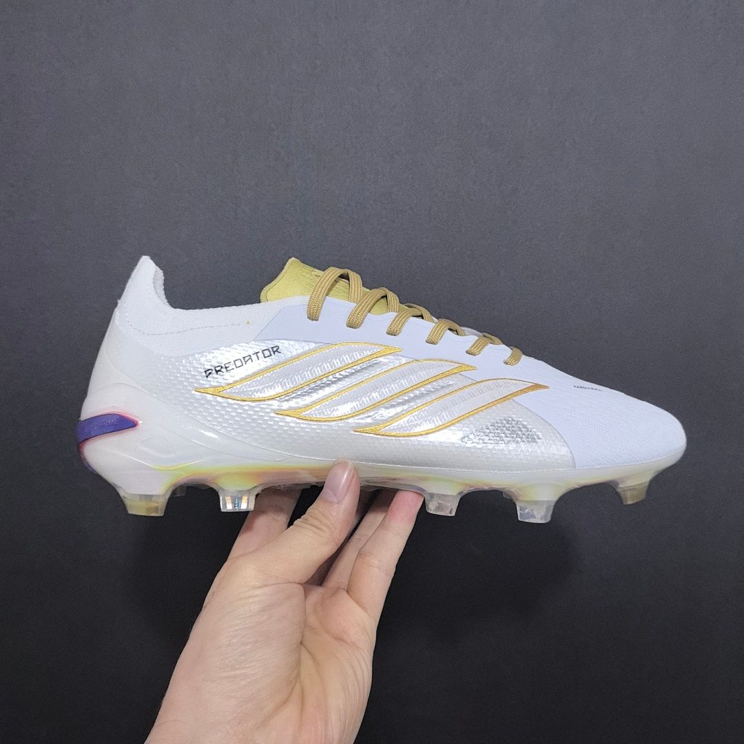 Adidas Predator 26 V11 FG