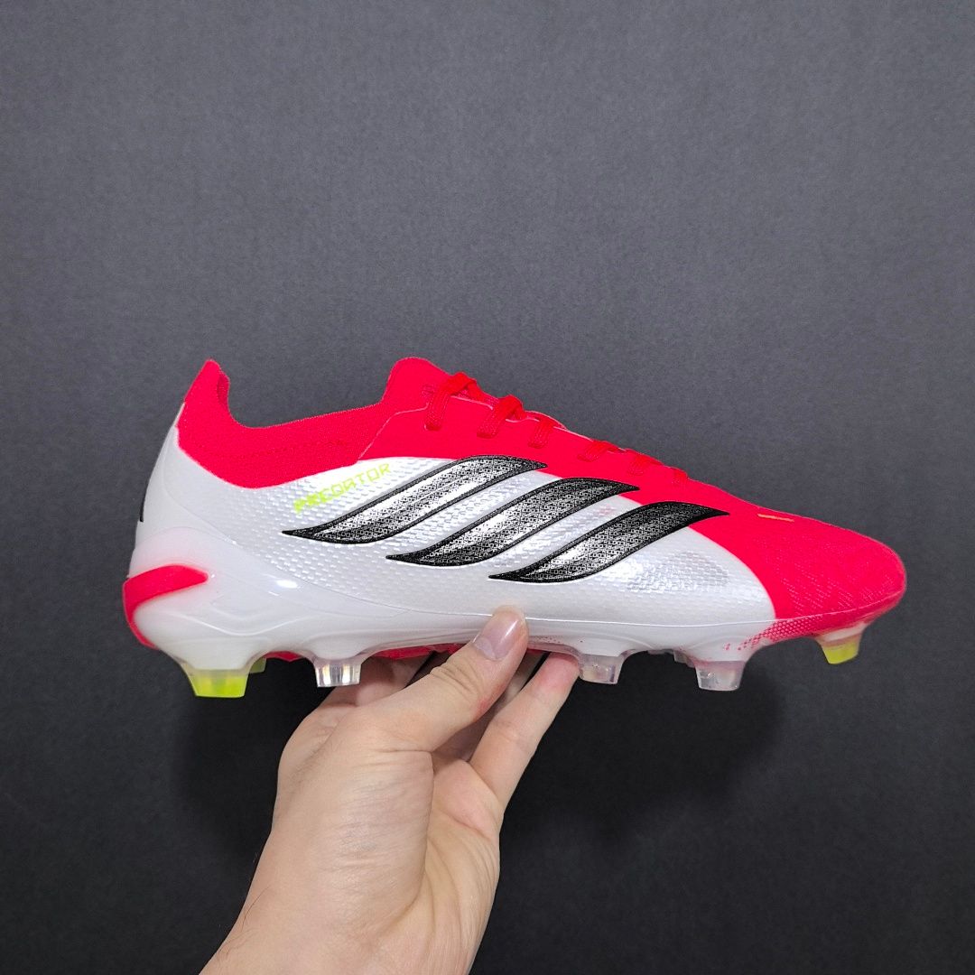 Adidas Predator 26 V13 FG