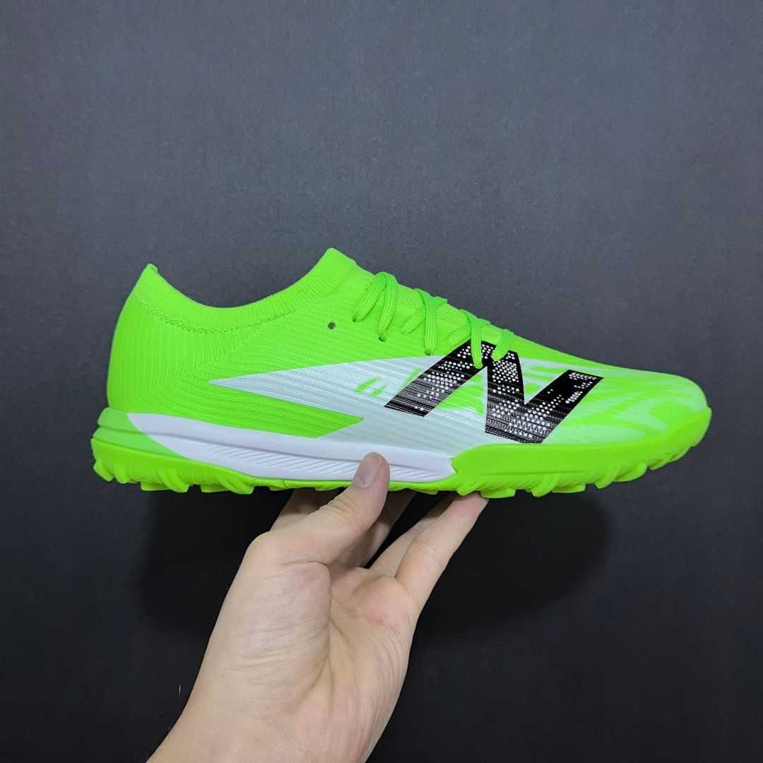 New Balance Football Boot V1 TF