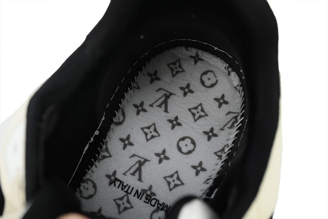 Louis Vuitton LV Trainer Black White (Colorway 2)