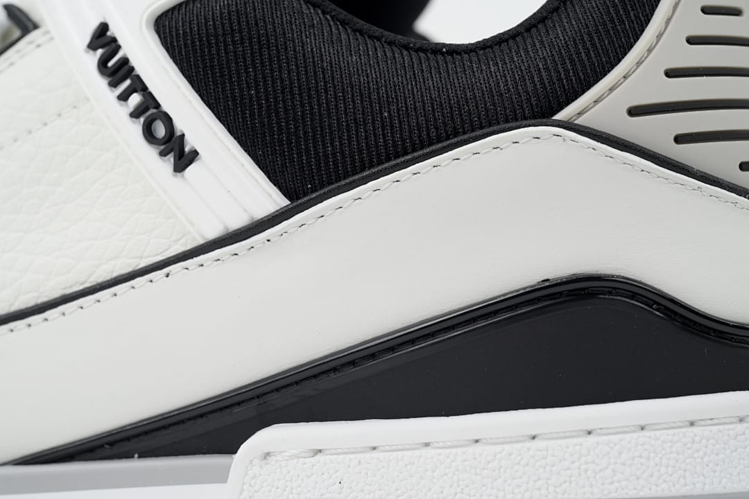 Louis Vuitton LV Trainer New Black White And