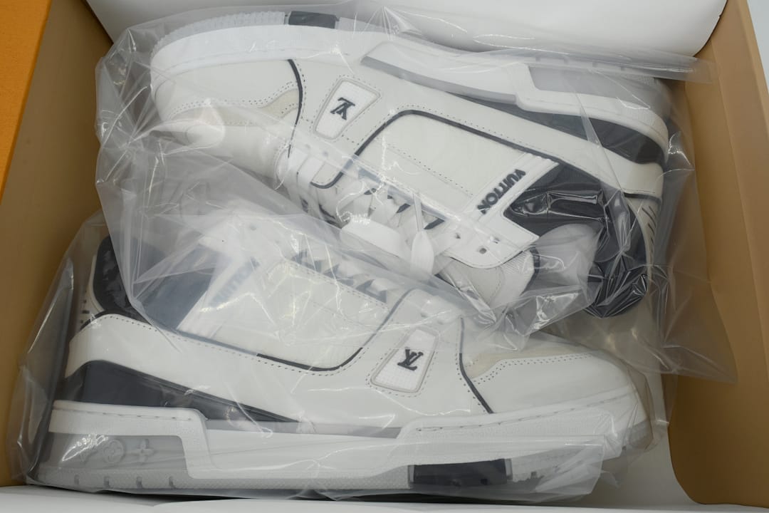 Louis Vuitton LV Trainer New Black White And