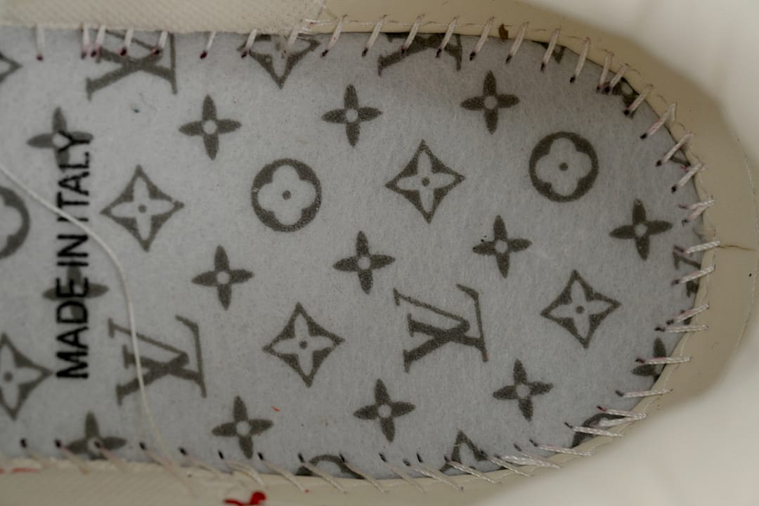 Louis Vuitton LV SK8 Red New Eed Woolen Fabric