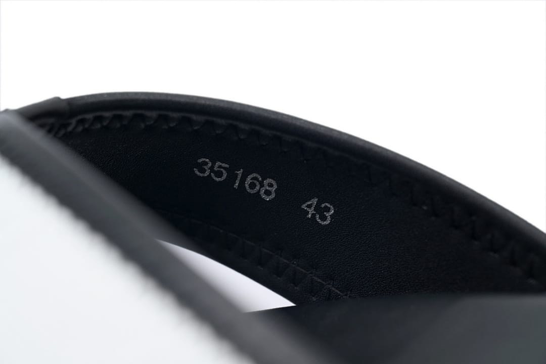 Louis Vuitton LV Slipper Flip Flops Net Black And White