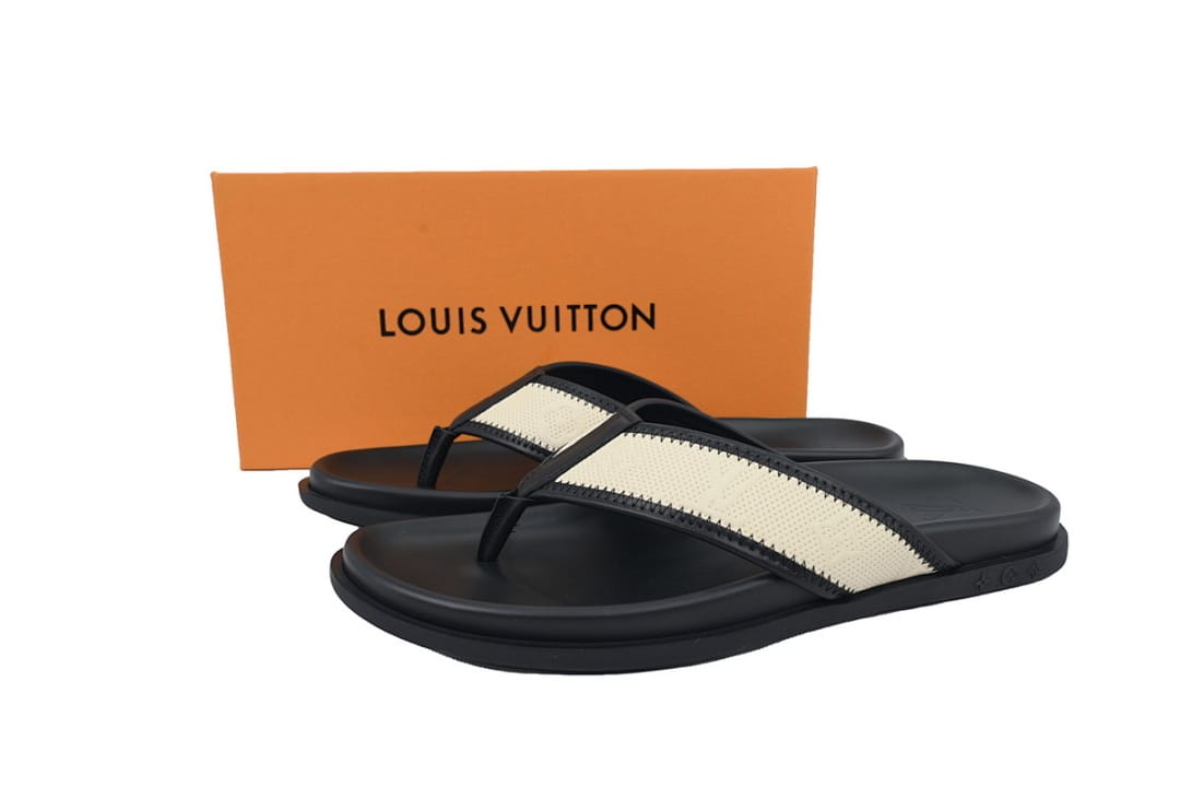 Louis Vuitton LV Slipper Flip Flops Net Surface Beige