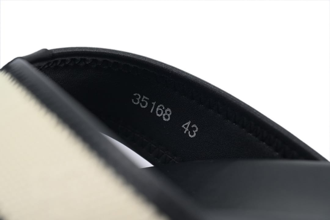 Louis Vuitton LV Slipper Flip Flops Net Surface Beige