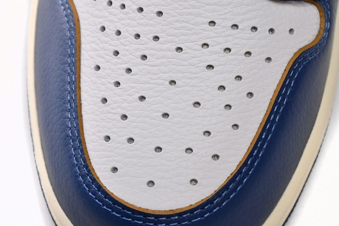 Air Jordan 1 Retro High OG Blue Toe (Colorway 6)