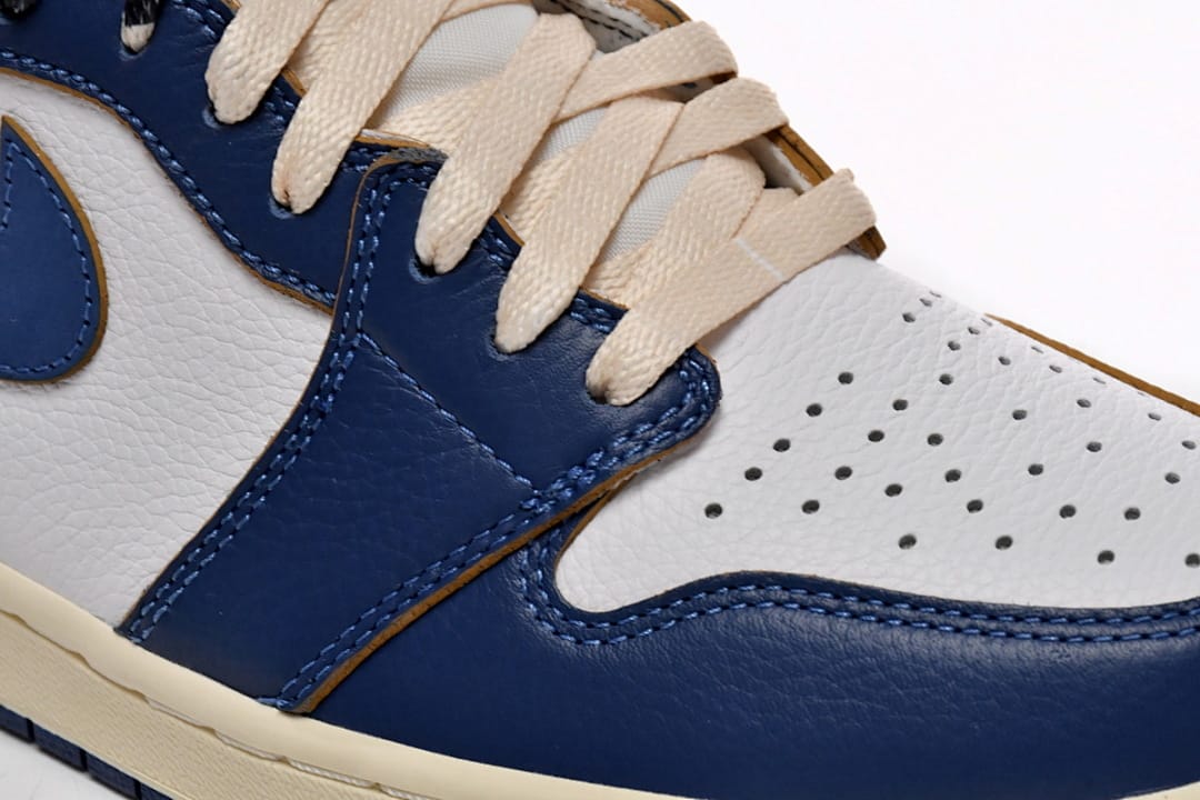 Air Jordan 1 Retro High OG Blue Toe (Colorway 6)