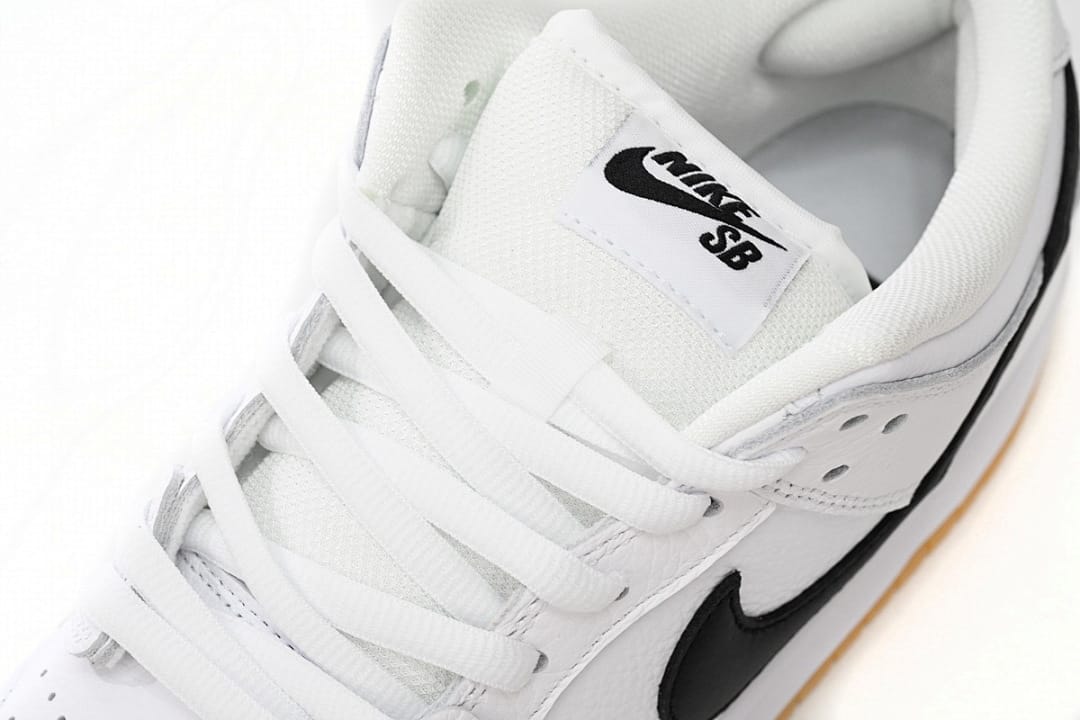 Nike Dunk Low SB SX Edition ’White gum