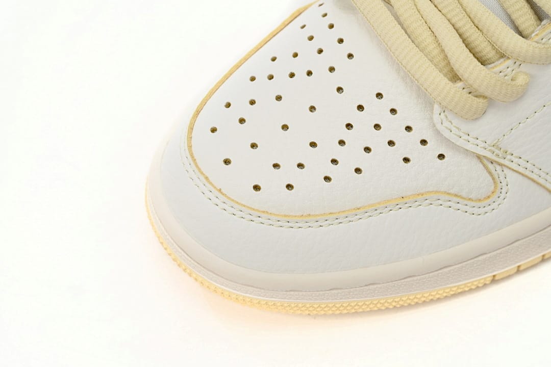 Air Jordan 1 High OG Vibrations of Naija