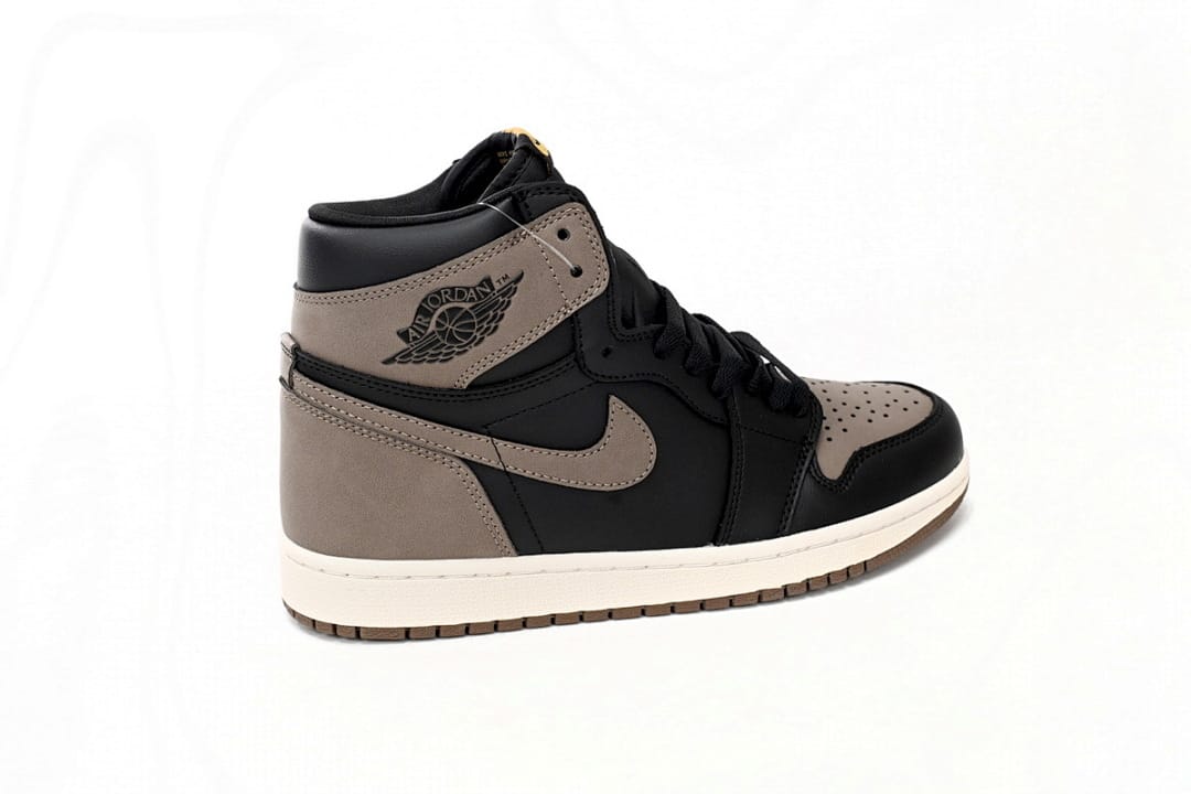 Air Jordan 1 High OG Palomino