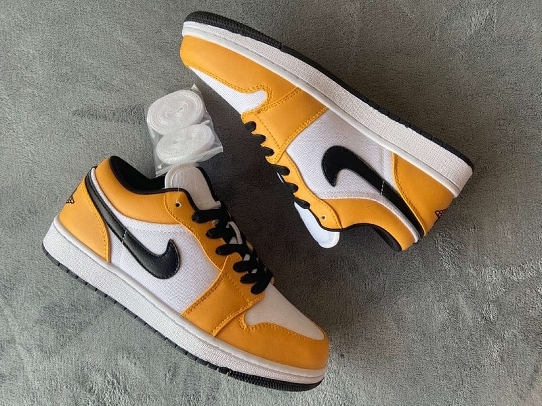 Air Jordan 1 Low Laser Orange