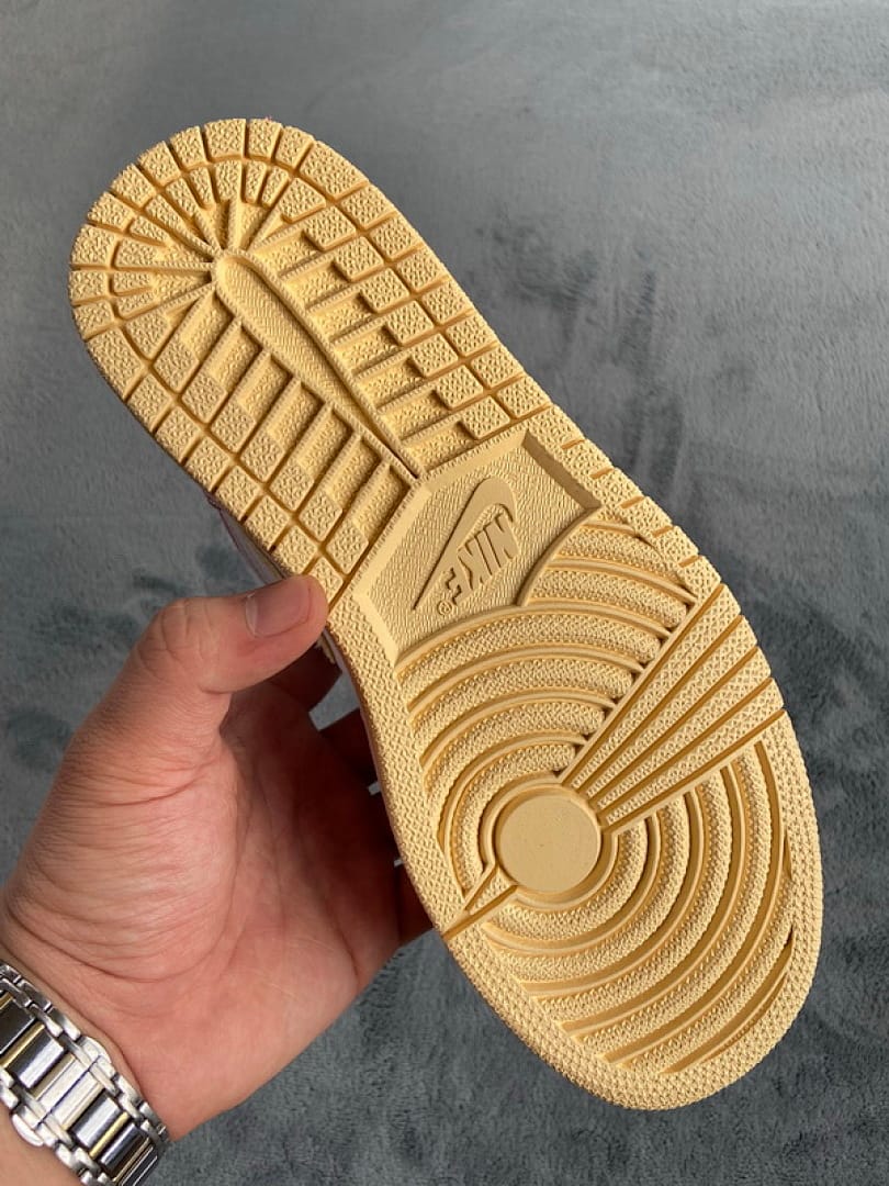 Air Jordan 1 Low SE GS Paint Drip