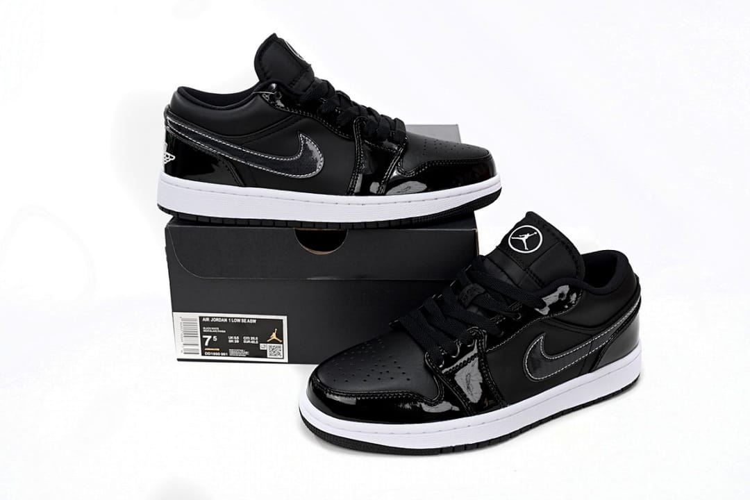 Air Jordan 1 Low Black White