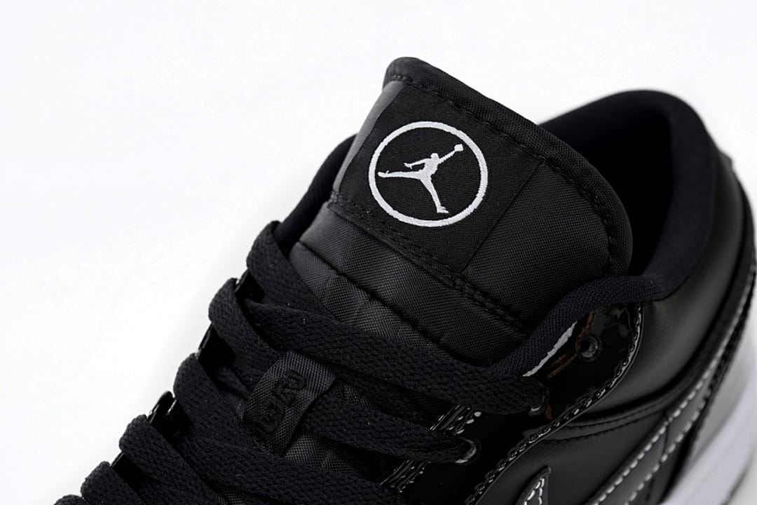 Air Jordan 1 Low Black White
