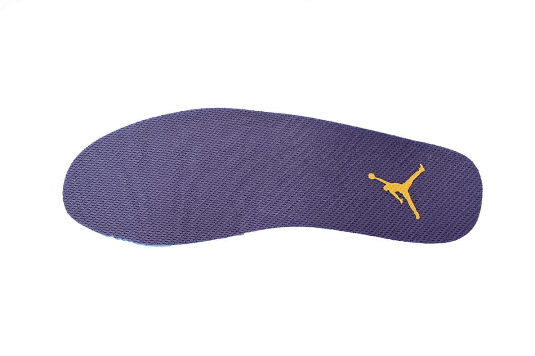 Air Jordan 1 Low International Women