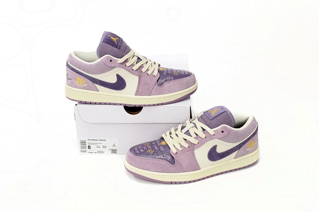 Air Jordan 1 Low International Women