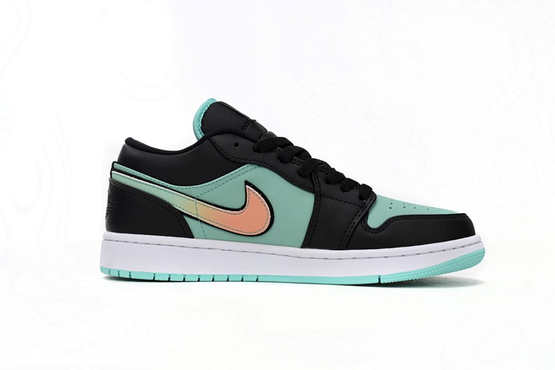 Air Jordan 1 Low SE Tropical Twist