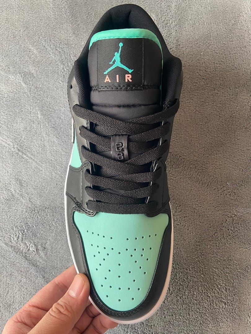 Air Jordan 1 Low SE Tropical Twist