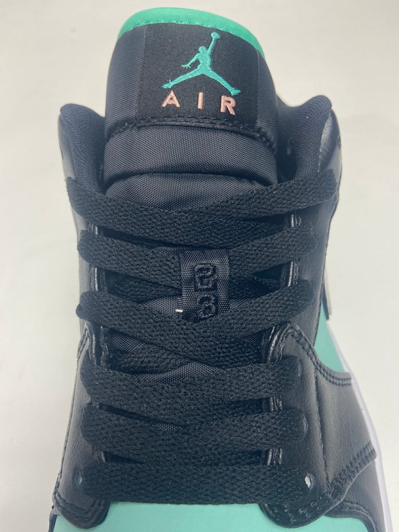 Air Jordan 1 Low SE Tropical Twist