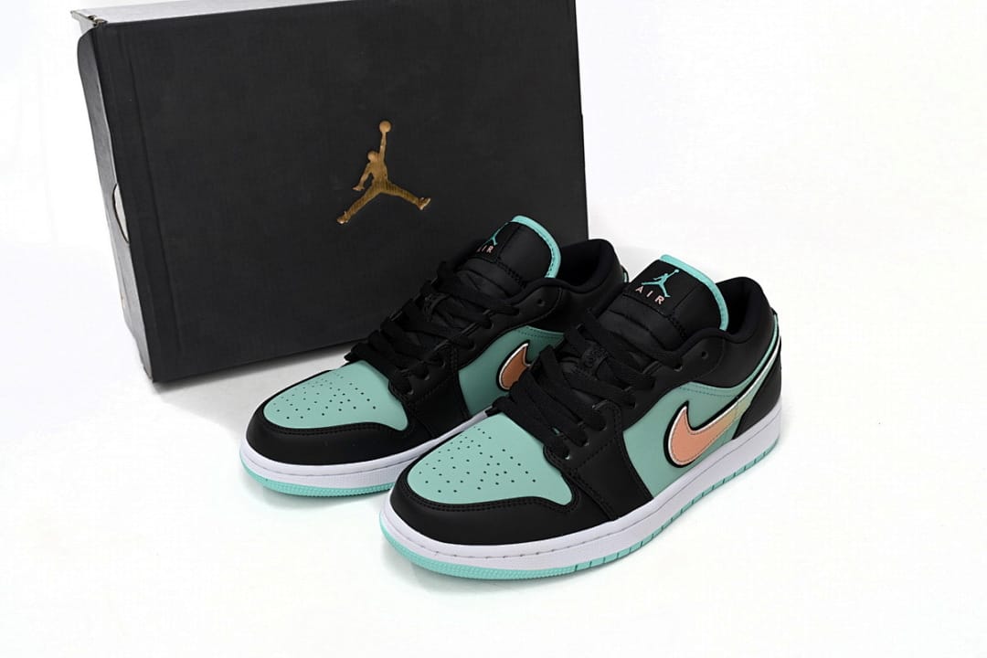 Air Jordan 1 Low SE Tropical Twist