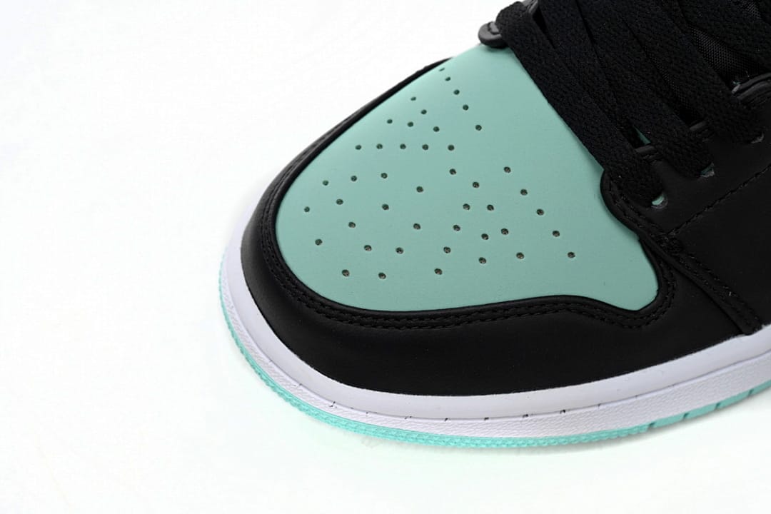 Air Jordan 1 Low SE Tropical Twist