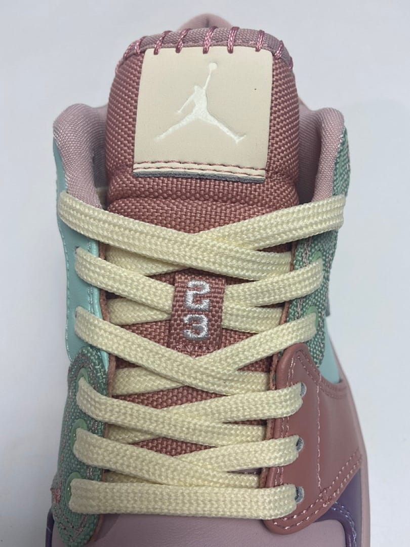Air Jordan 1 Low SE Champagne