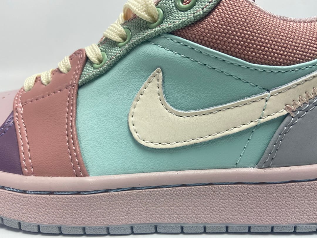 Air Jordan 1 Low SE Champagne