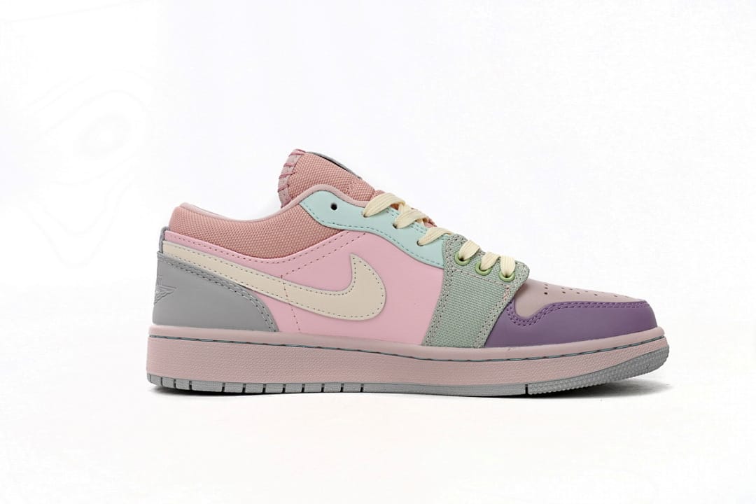 Air Jordan 1 Low SE Champagne