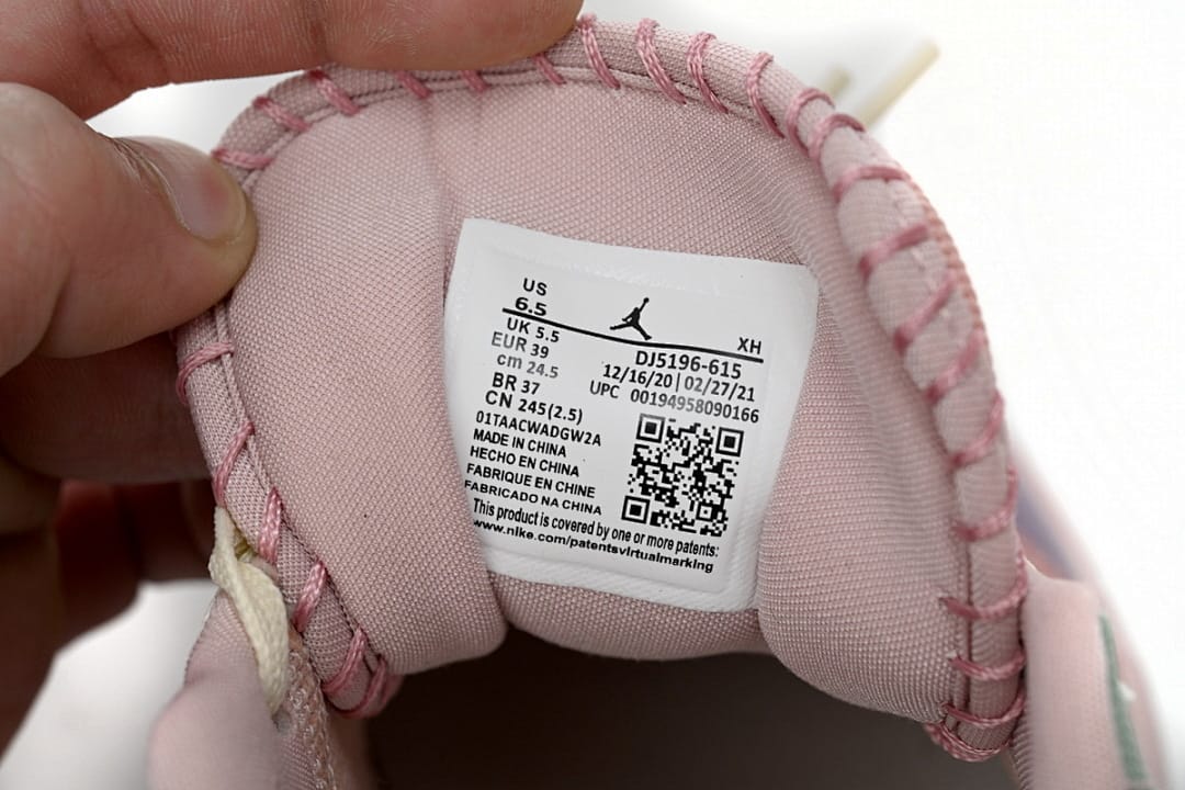 Air Jordan 1 Low SE Champagne