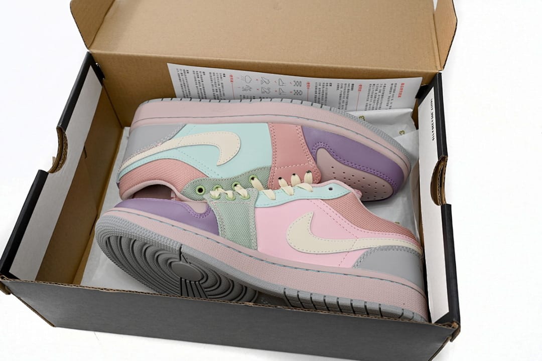 Air Jordan 1 Low SE Champagne