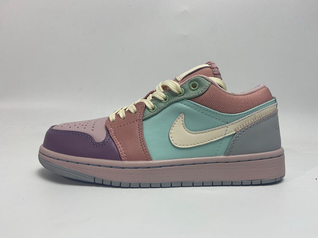 Air Jordan 1 Low SE Champagne