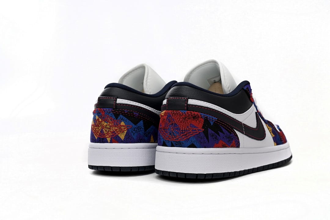 Air Jordan 1 Low Sweater